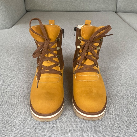 *PRICE DROP* Saute Mouton Suede + Wool-lined Ankle Boots - Size 40 / 9 - EUC - Picture 7 of 16